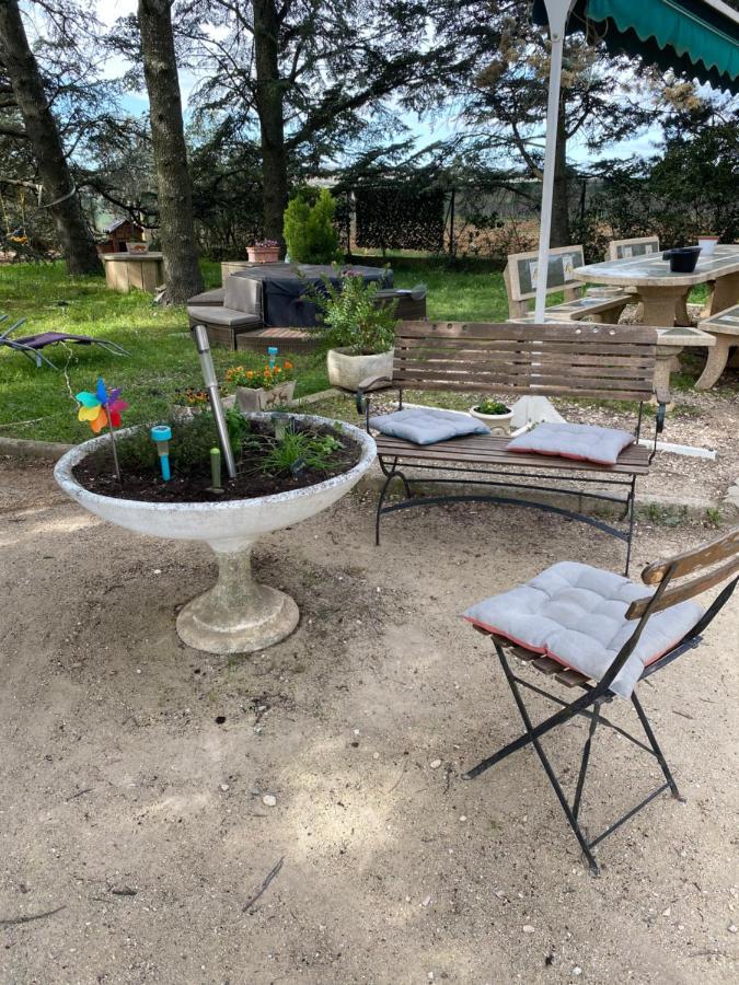 Studio Havre De Paix Au Pont Du Gard Piscine Et Jacuzzi Chez Valerie Payre Vers Pont du Gard Exteriér fotografie