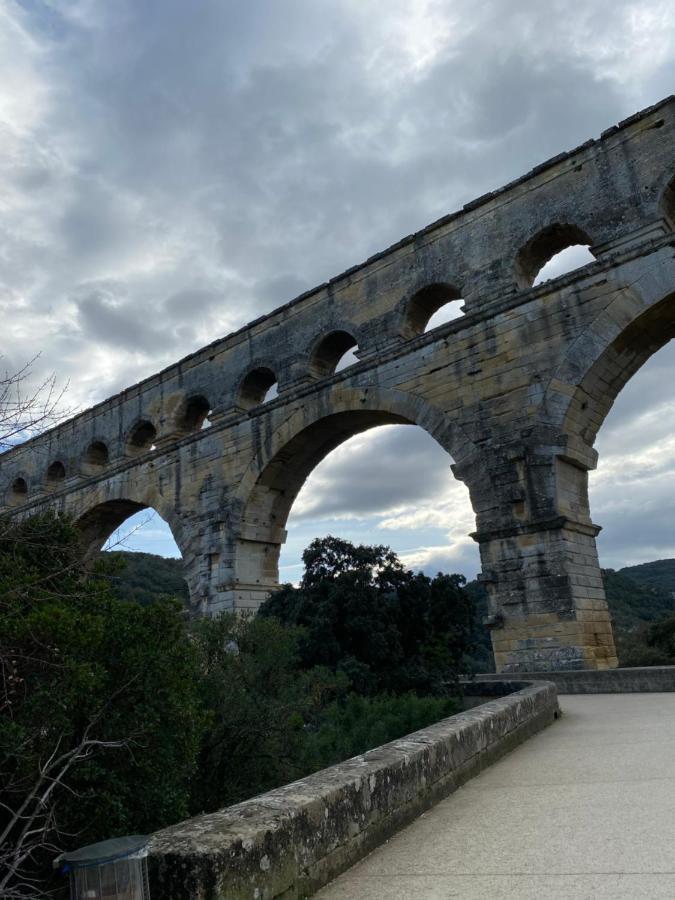 Studio Havre De Paix Au Pont Du Gard Piscine Et Jacuzzi Chez Valerie Payre Vers Pont du Gard Exteriér fotografie